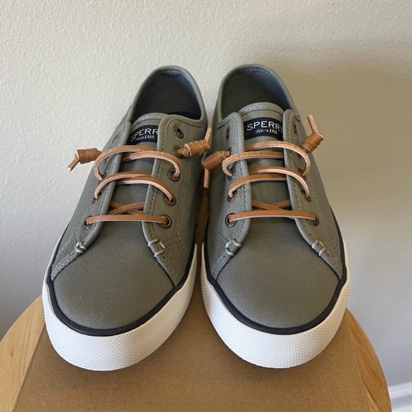 NIB NEW Sperry Memory Foam Pier View Core Grey Sneakers Slippers Shoes Size 8 - Picture 2 of 8